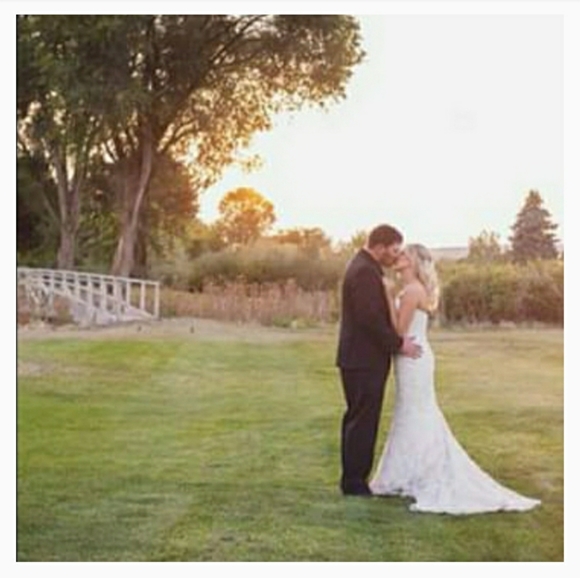 Hey! I'm Sara! - Picture 2 of 2